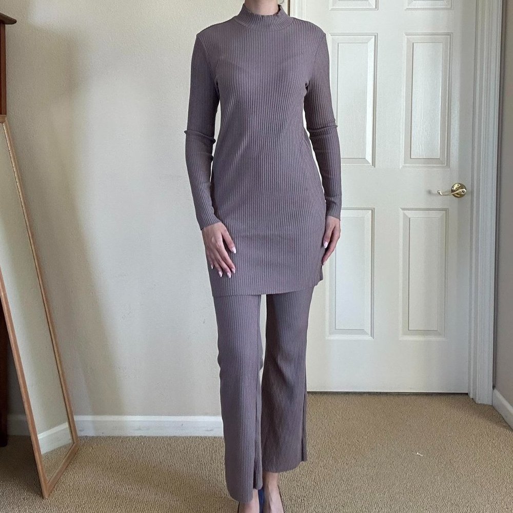 Mauve 2 Piece Set Perfect For